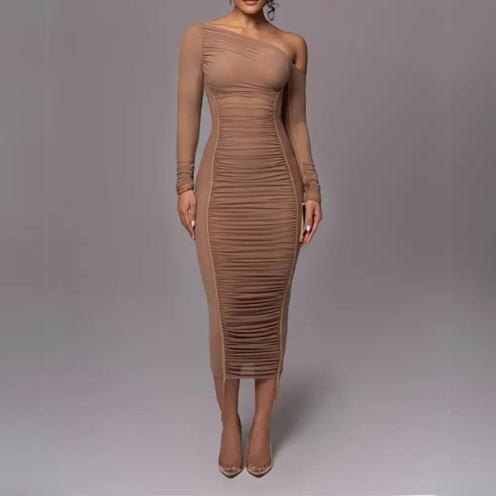 Brown / L