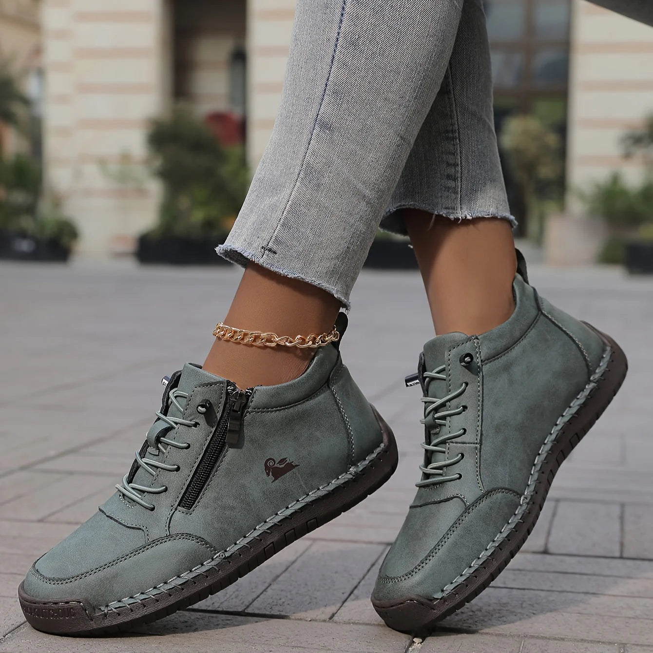 Green / 12