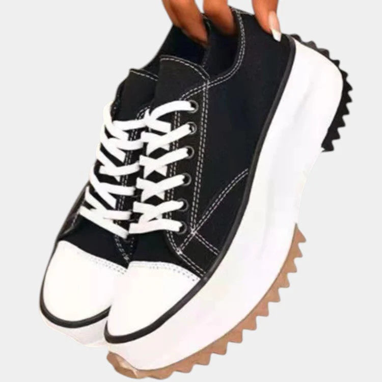 Black / 12