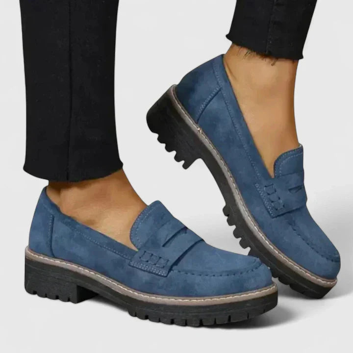 Blue / 12