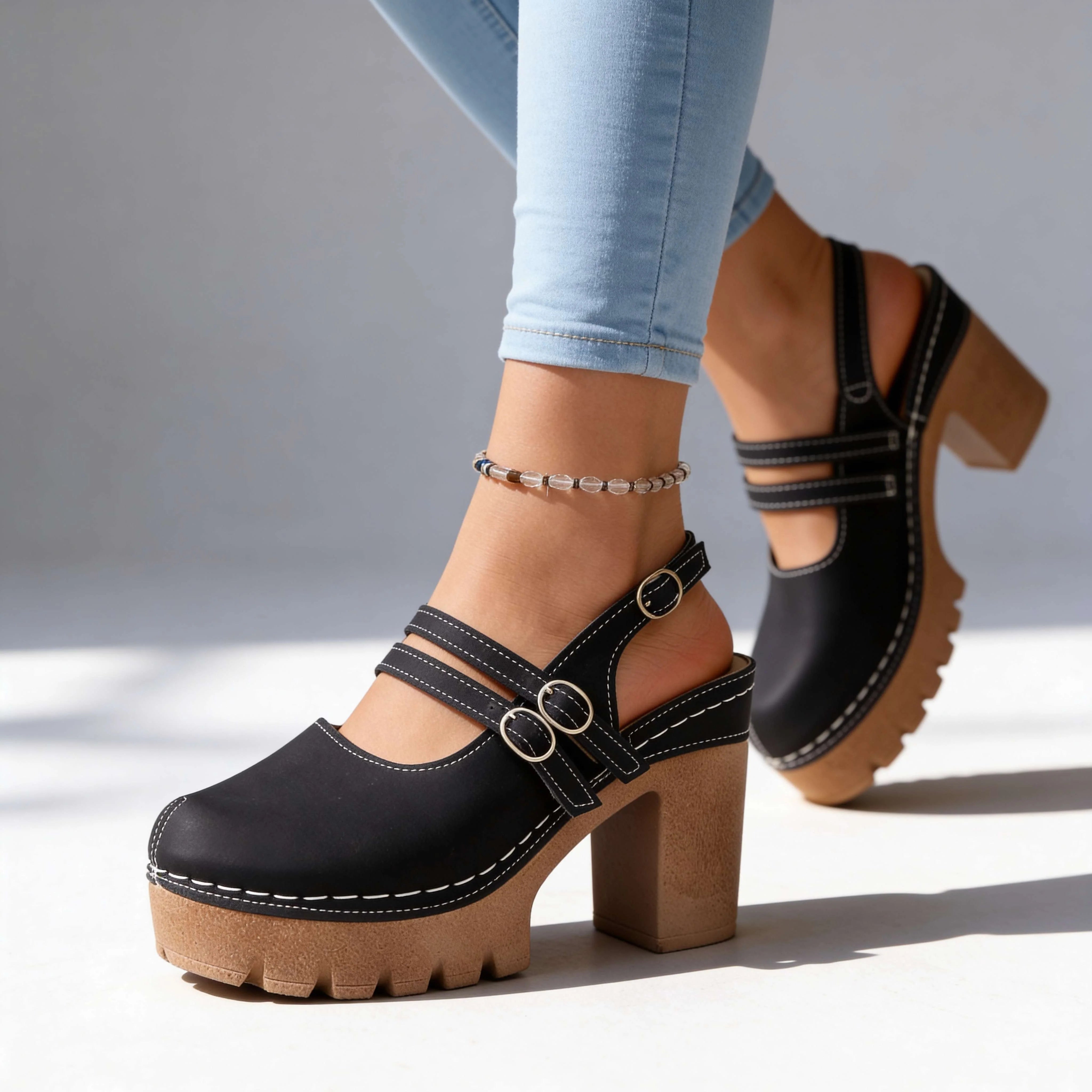 Black / 12