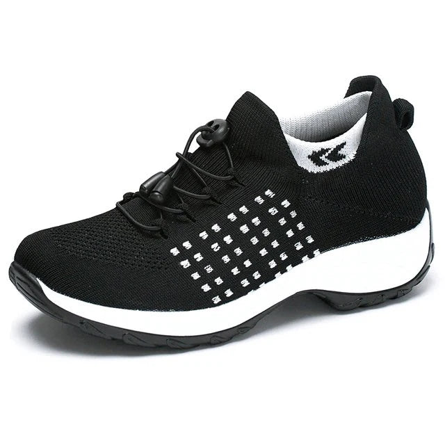 Black White / 12