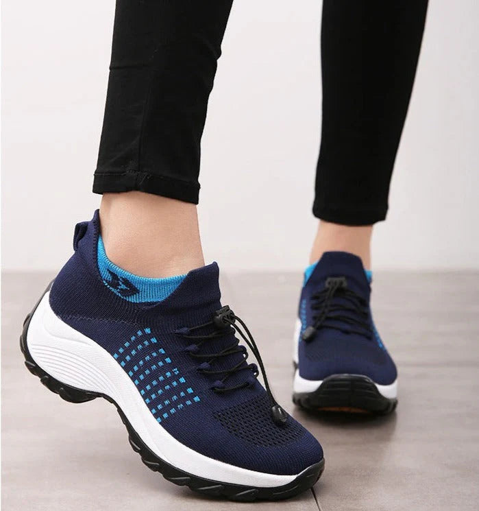 Blue / 12