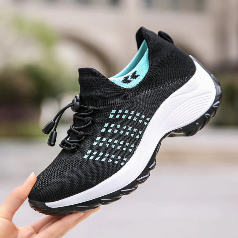 Black / 12