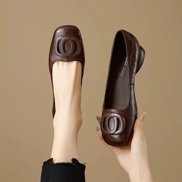 Brown / 12