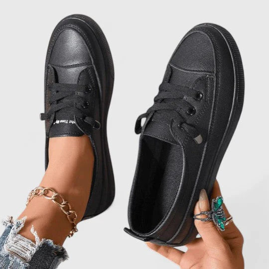 Black / 12