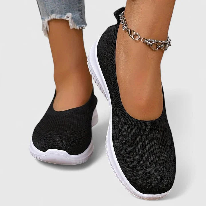 Black / 12